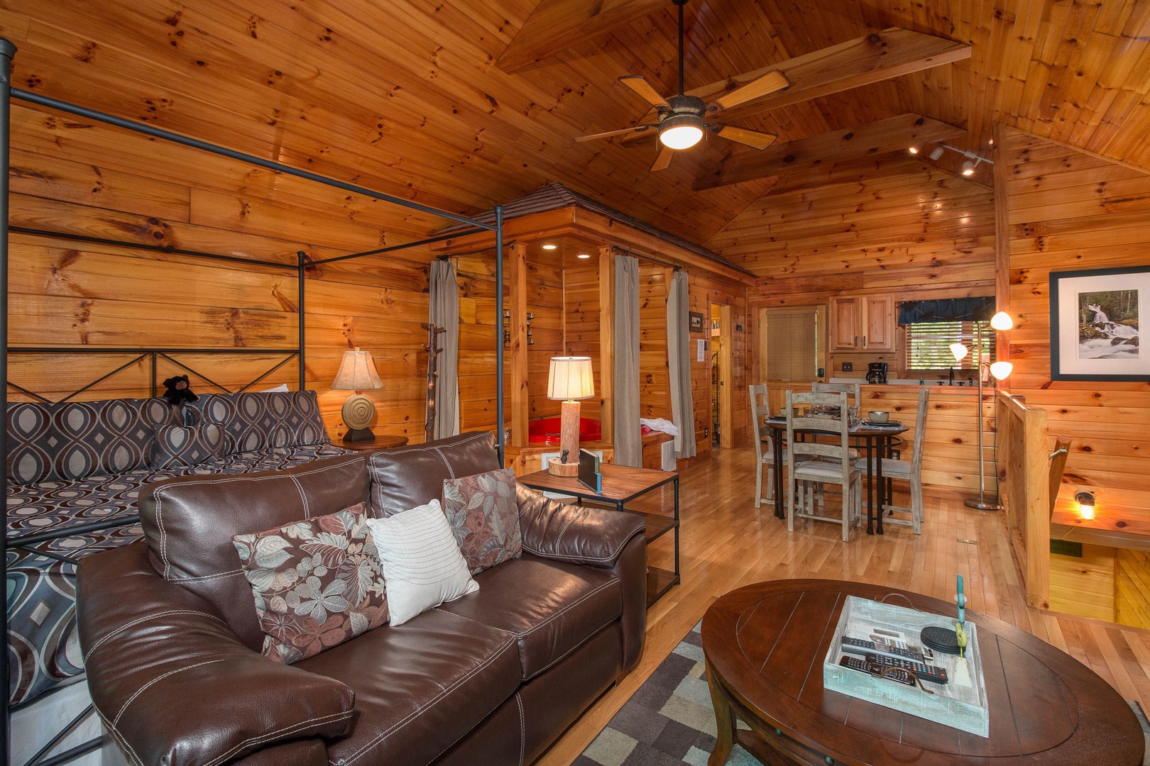 A studio style main floor at Kelly's Cabin, a 1 bedroom cabin rental located in Pigeon Forge