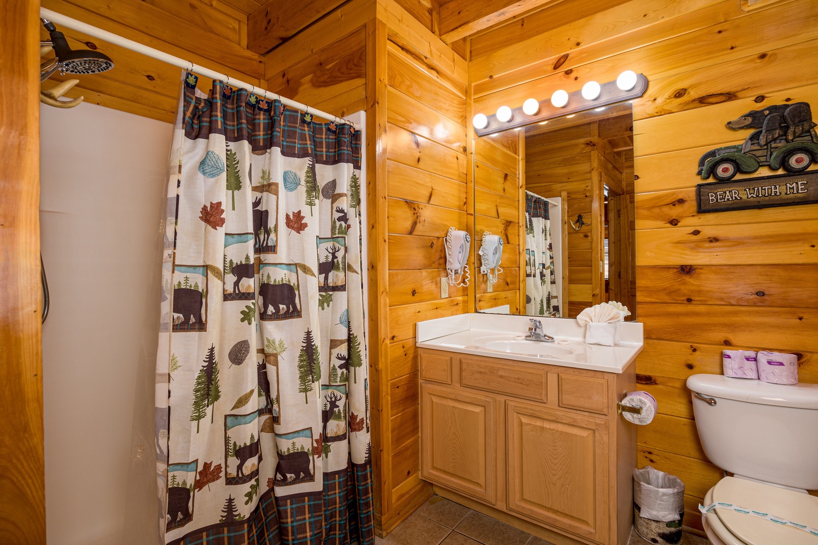 Bathroom With Walk in Shower at Poolhouse Lodge