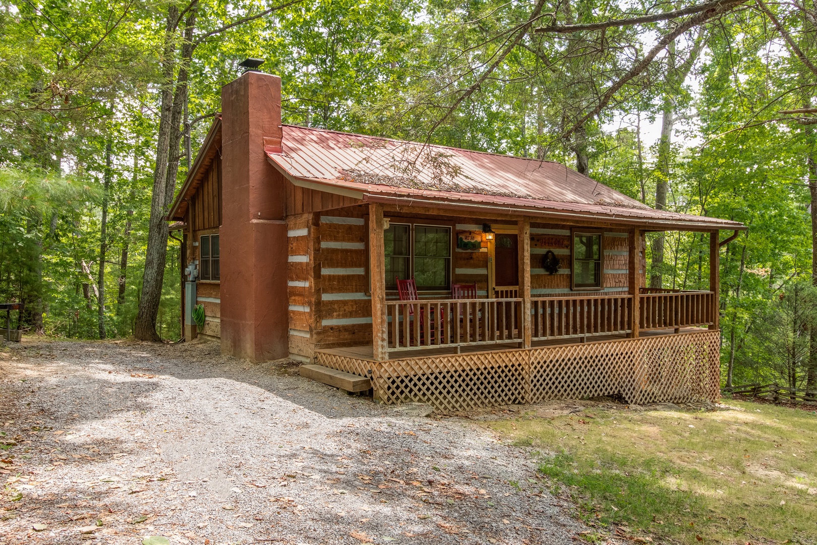 Driveway and cabin at Little Bear, a 1 bedroom cabin rental located in Pigeon Forge