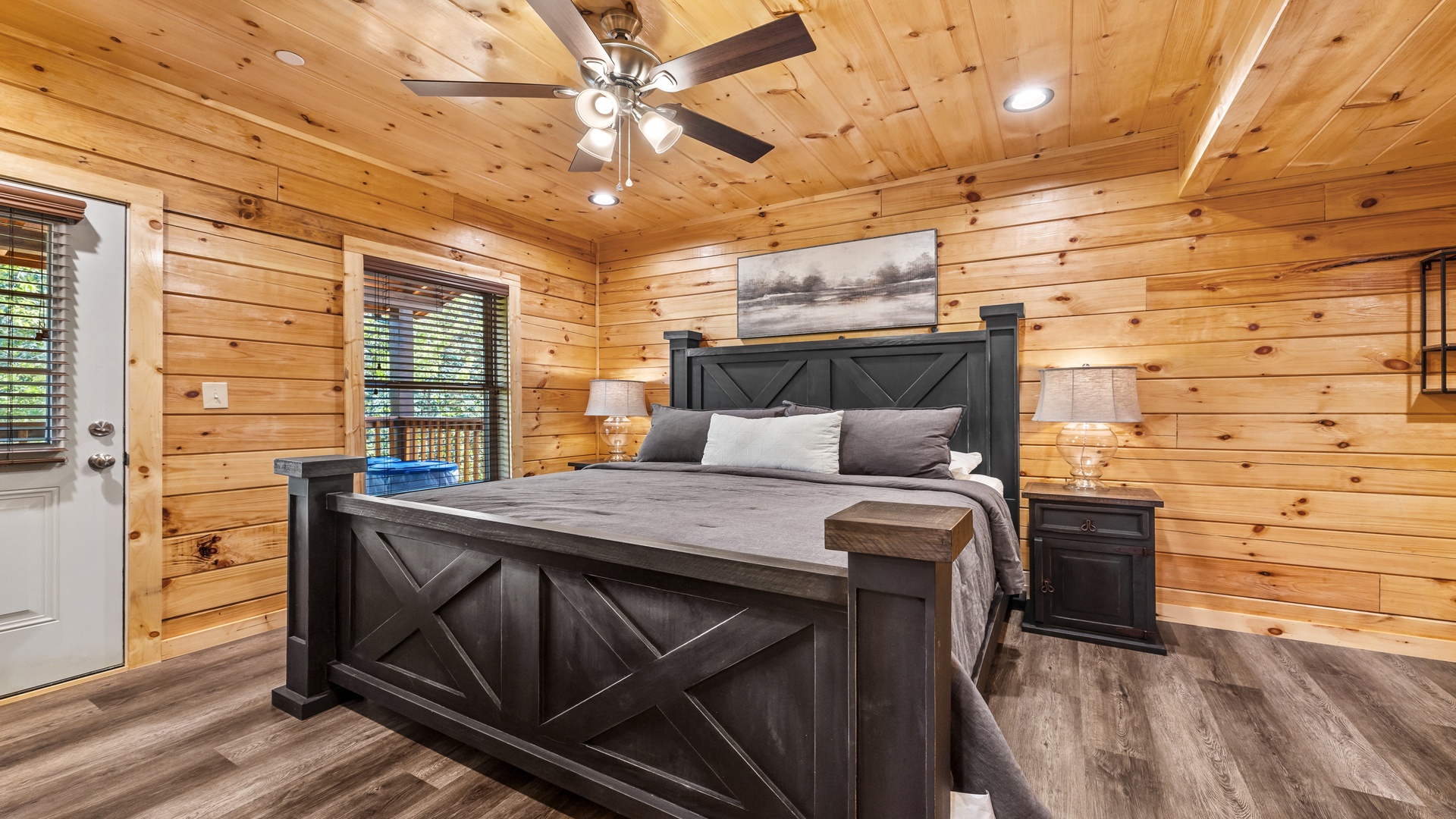 HILLBILLY HIDEAWAY