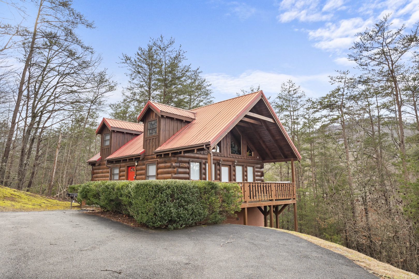 front cabin exterior with flat parking at always & forever a 1 bedroom cabin rental located in pigeon forge