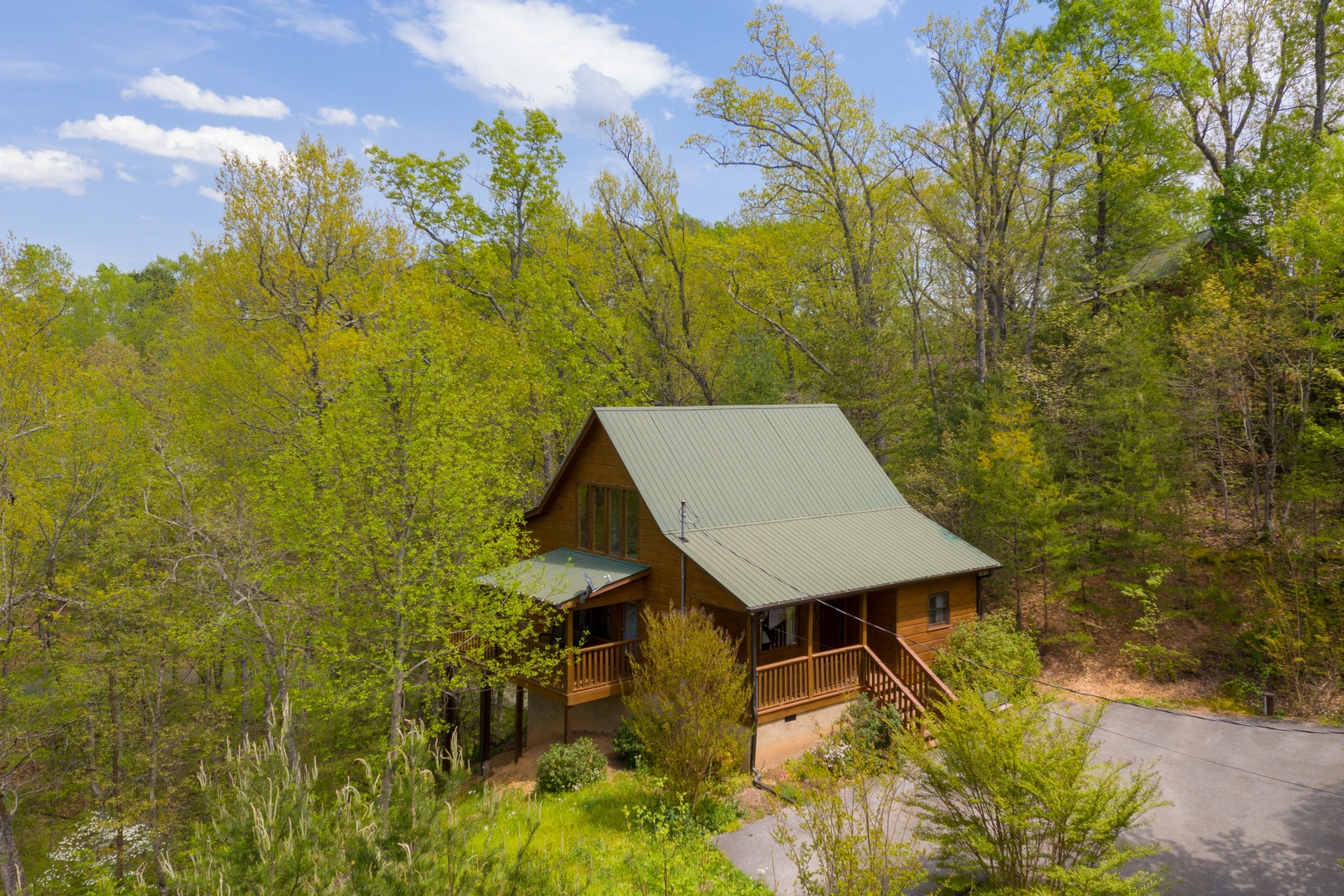Looking back at the hillside and cabin at Hillside Haven, a 1 bedroom cabin rental located in Pigeon Forge