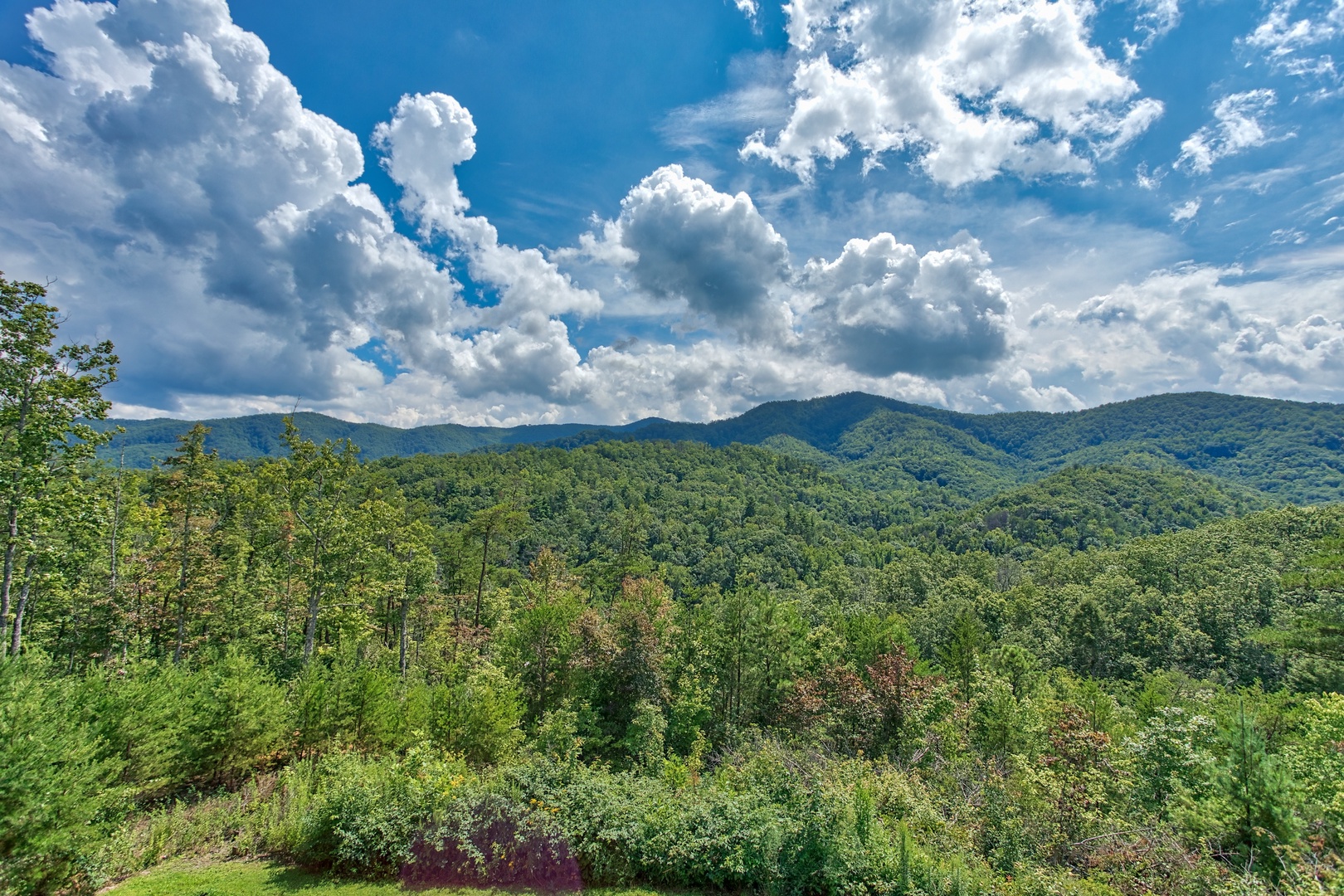Mountain views seen at Four Seasons Lodge, a 3-bedroom cabin rental located in Pigeon Forge