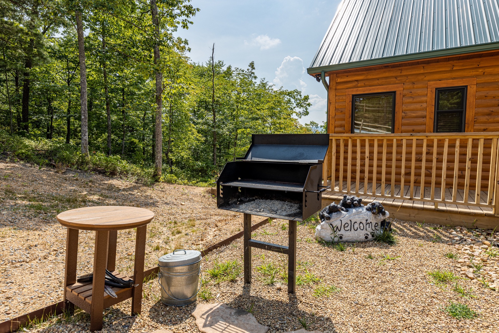 Charcoal grill at J's Hideaway, a 4 bedroom cabin rental located in Pigeon Forge