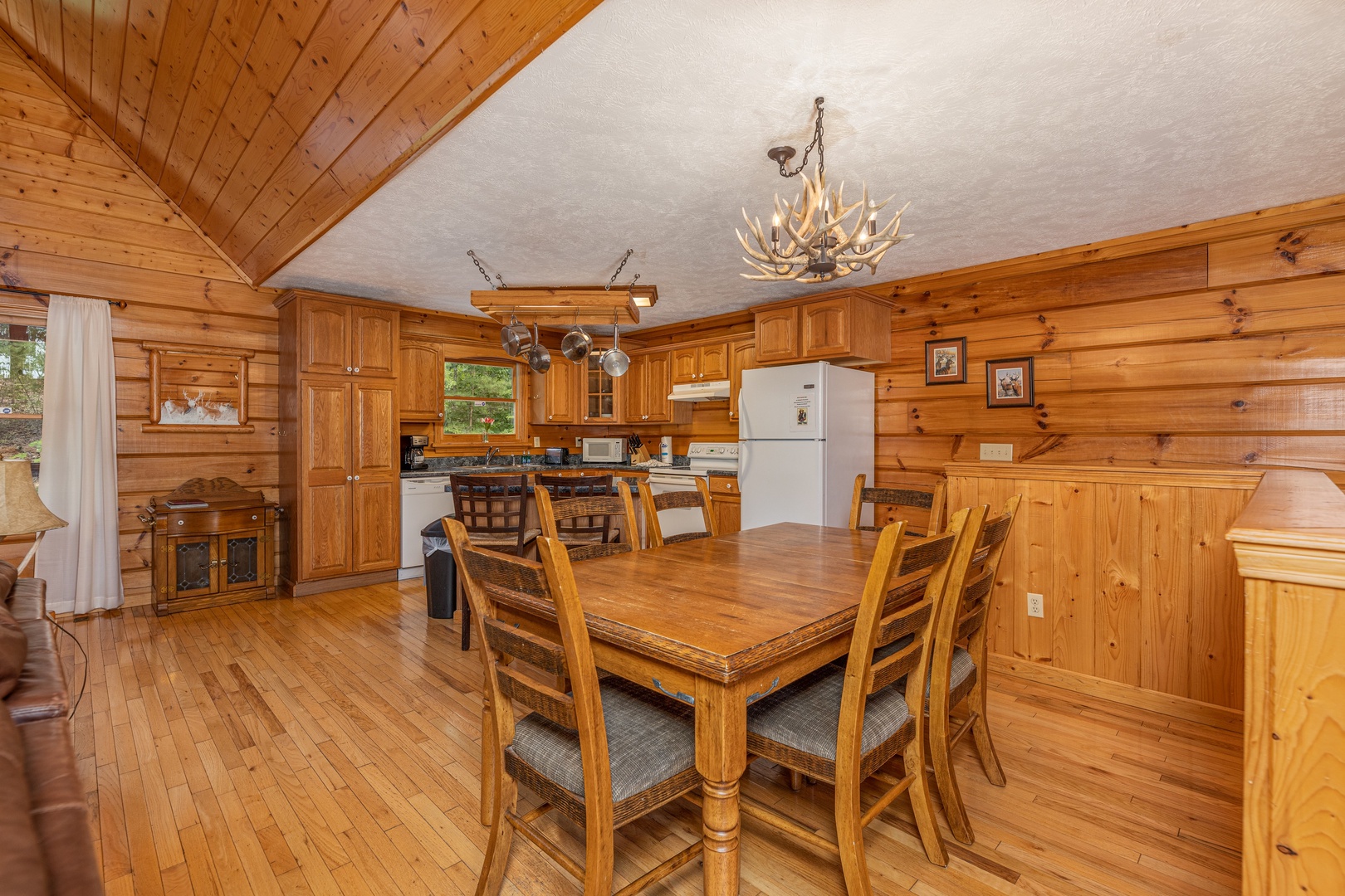 Dining space with seating for six at Wildlife Retreat, a 3 bedroom cabin rental located in Pigeon Forge