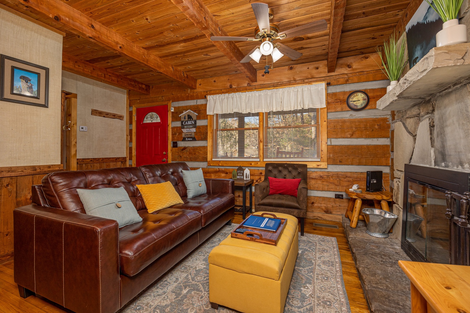 Leather sofa at Little Bear, a 1 bedroom cabin rental located in Pigeon Forge