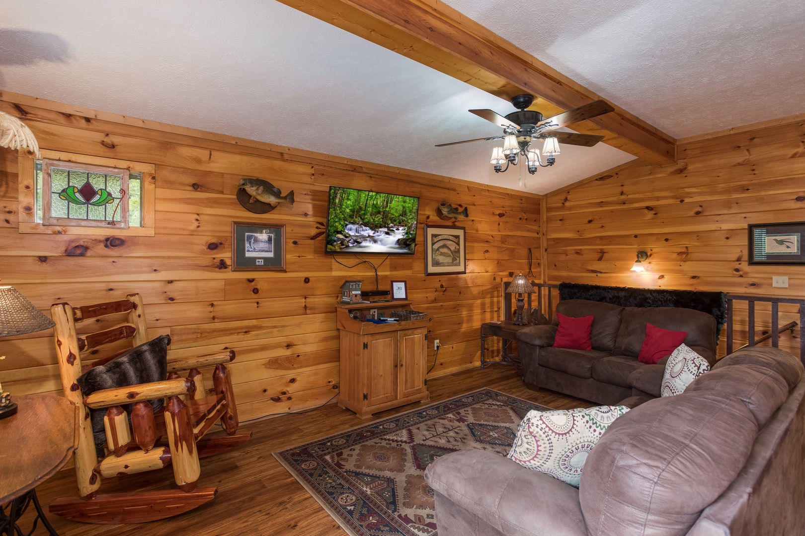 Living room with a TV at Bird's Eye View, a 2-bedroom cabin rental located in Gatlinburg