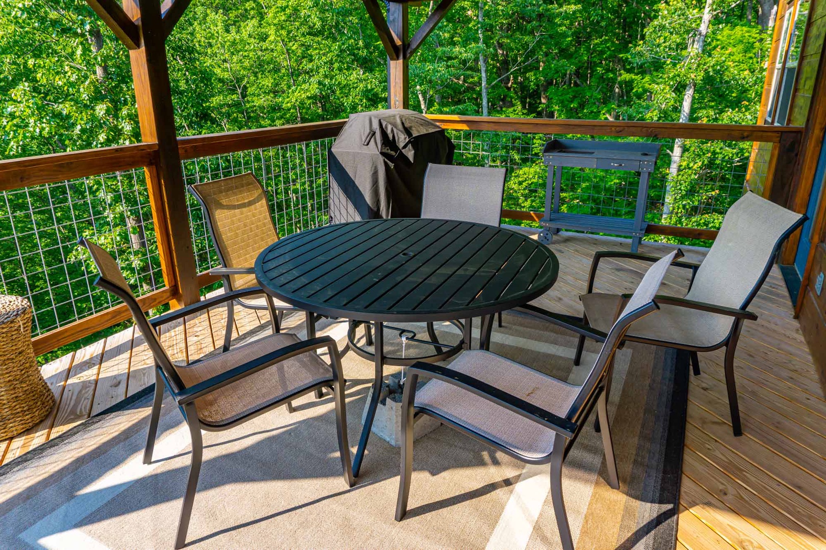 Deck Seating and Grill at Cozy Bear