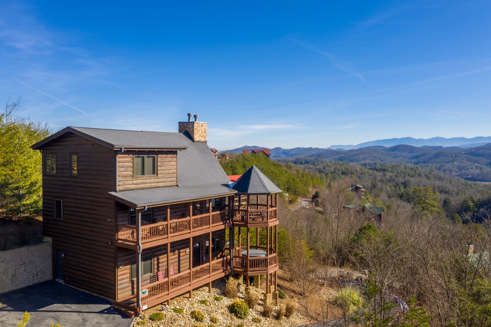 Area and Mountain View at Mountain Mama, a 3 bedroom cabin rental located in pigeon forge