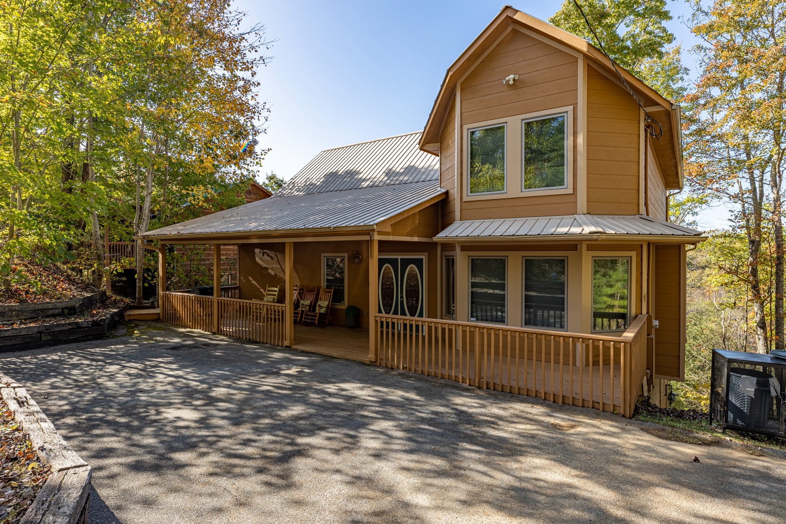 Into the Woods, a 3 bedroom cabin rental located in Pigeon Forge