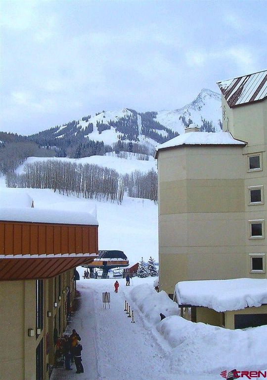 322 Emmons Condominium - Slope Side on Mt. Crested Butte!
