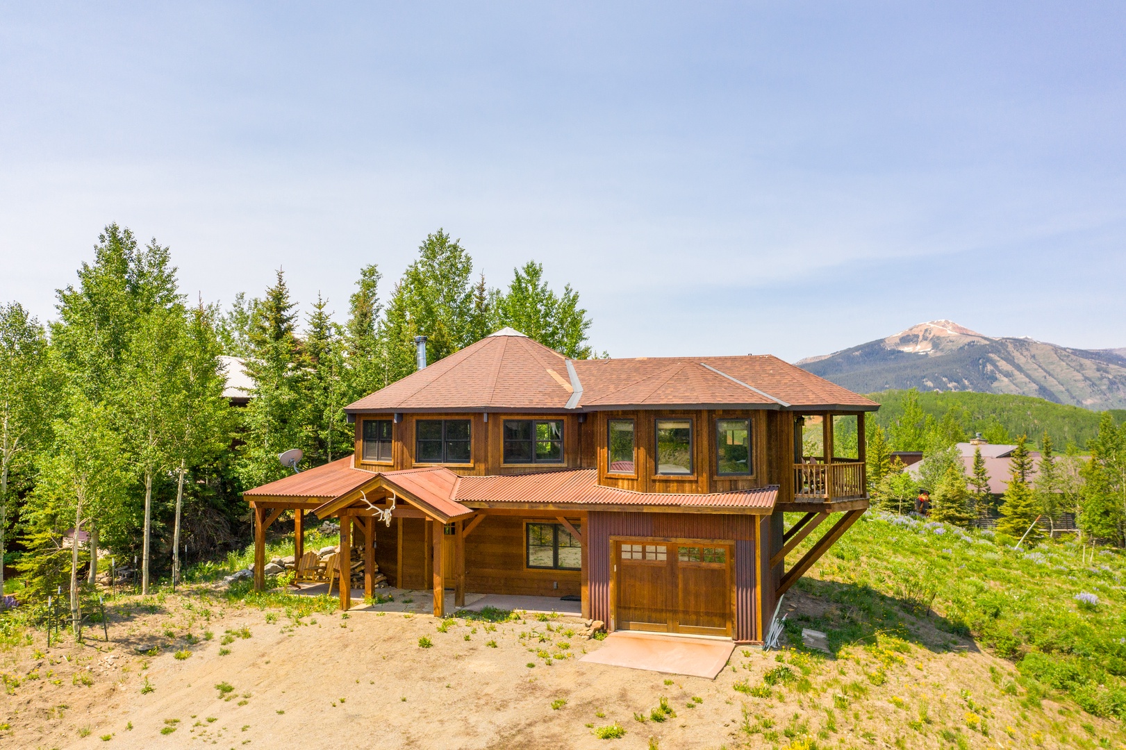 17 Anthracite - Mt. Crested Butte Rental w/ Hot Tub!