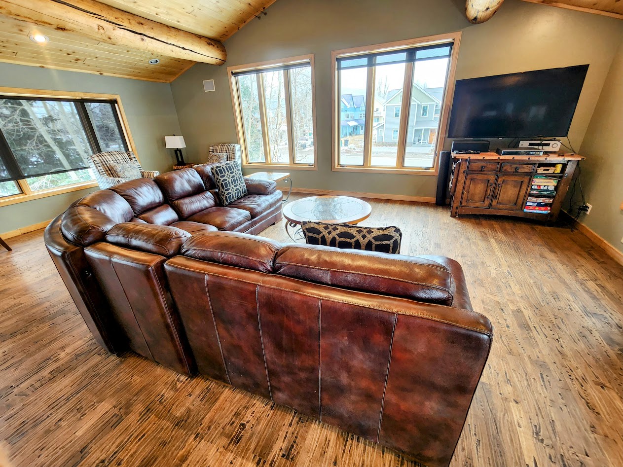 732 Gothic Avenue - Adaptive Home, Large-Family Friendly Downtown Rental!