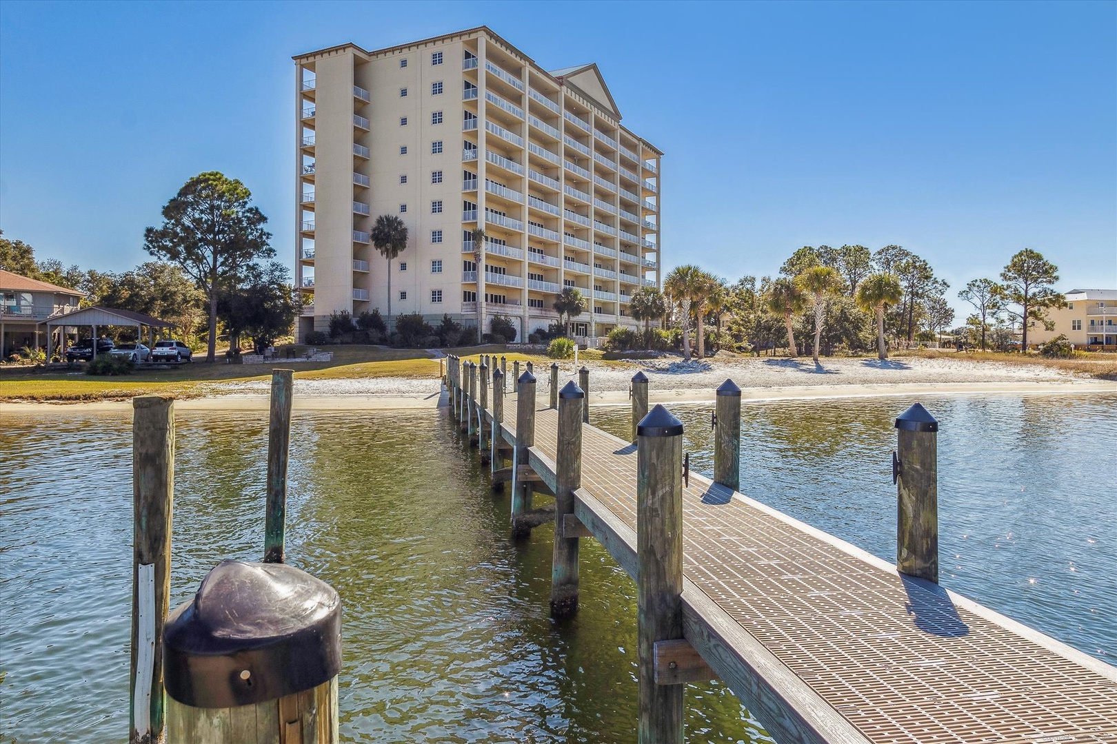 Sailmaker Place Dock And Rear Of Building