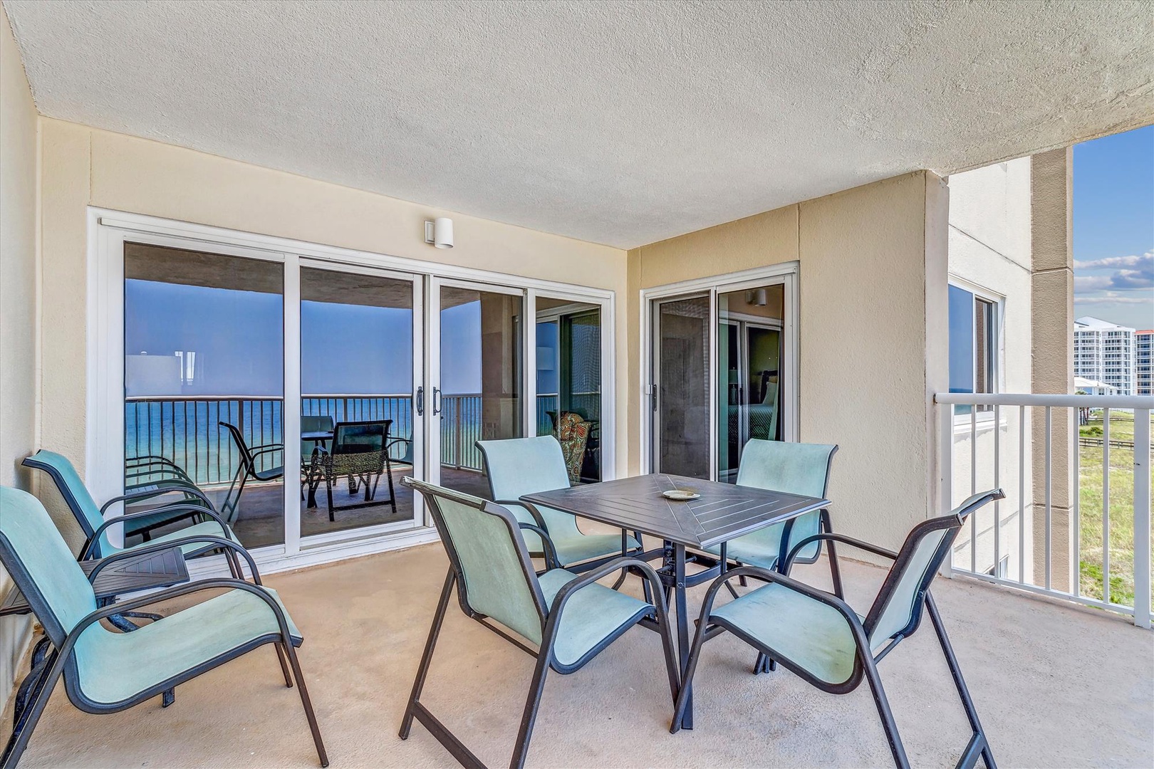 Sandy Key 411 Balcony Table and Chairs