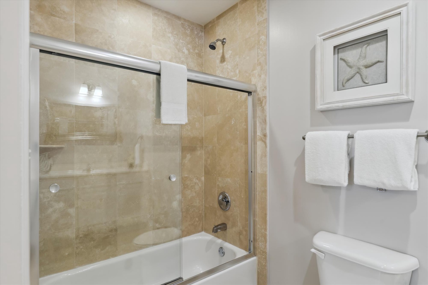 Sailmaker 901 Guest Bathroom #3 Shower Bath Combo