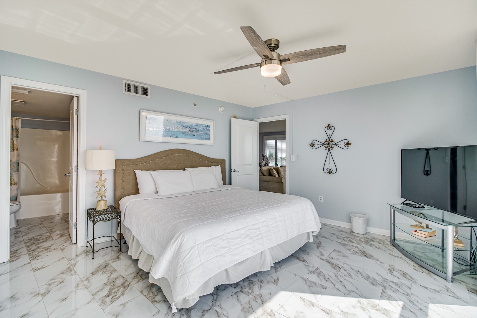 Perdido Towers 305 Master Bedroom King Bed