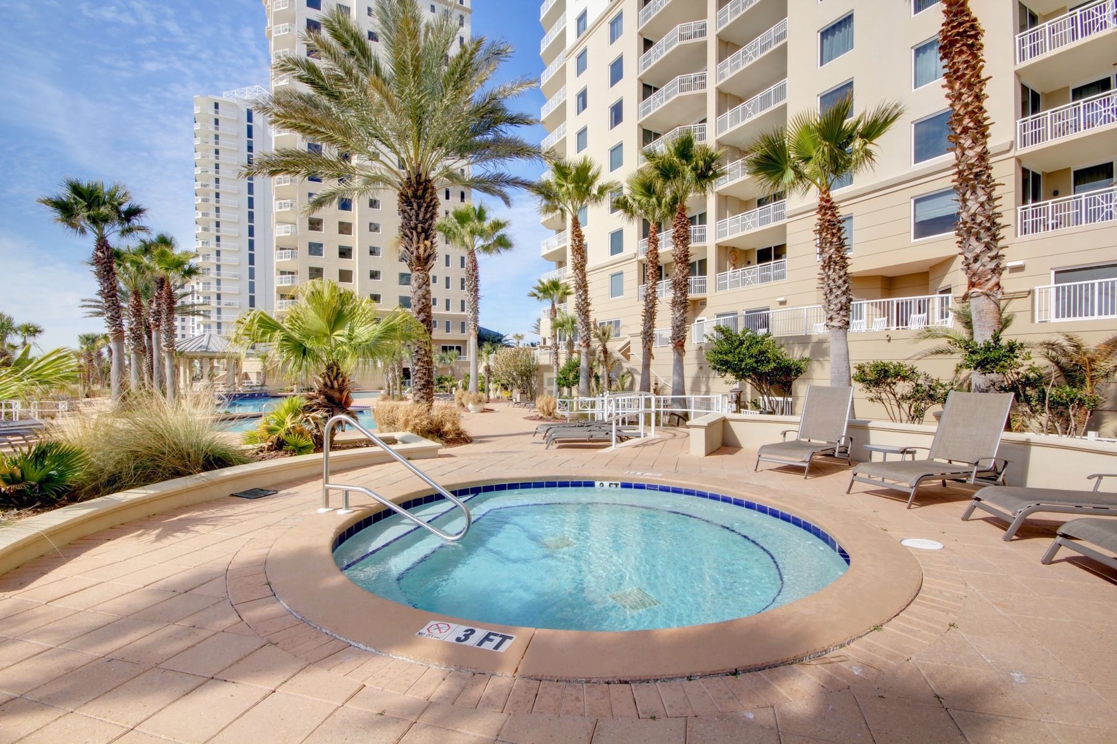 Indigo Luxury Condominiums Hot Tub