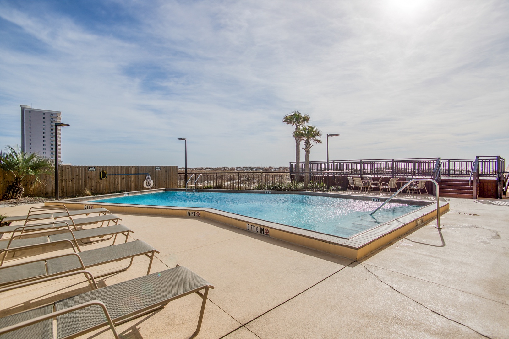 Perdido Key Ocean Breeze West Condos Pool And Chairs