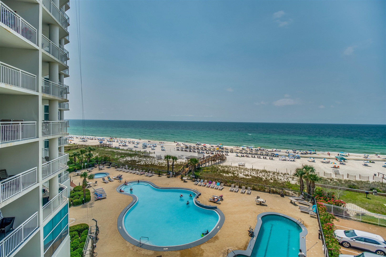 Palacio 406 View of Pool, Beach, and Ocean