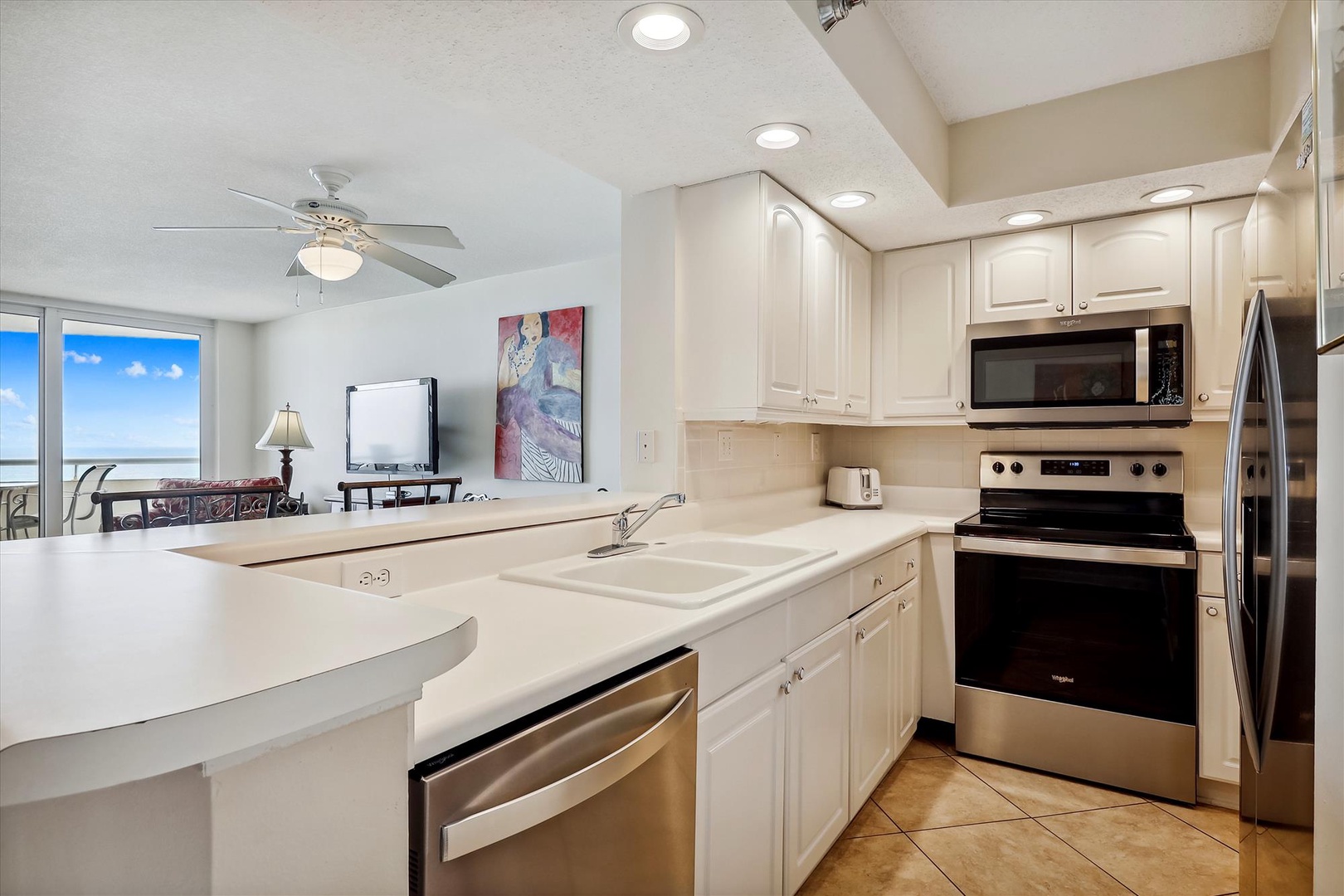 Perdido Sun 610 Kitchen Sink and Bar