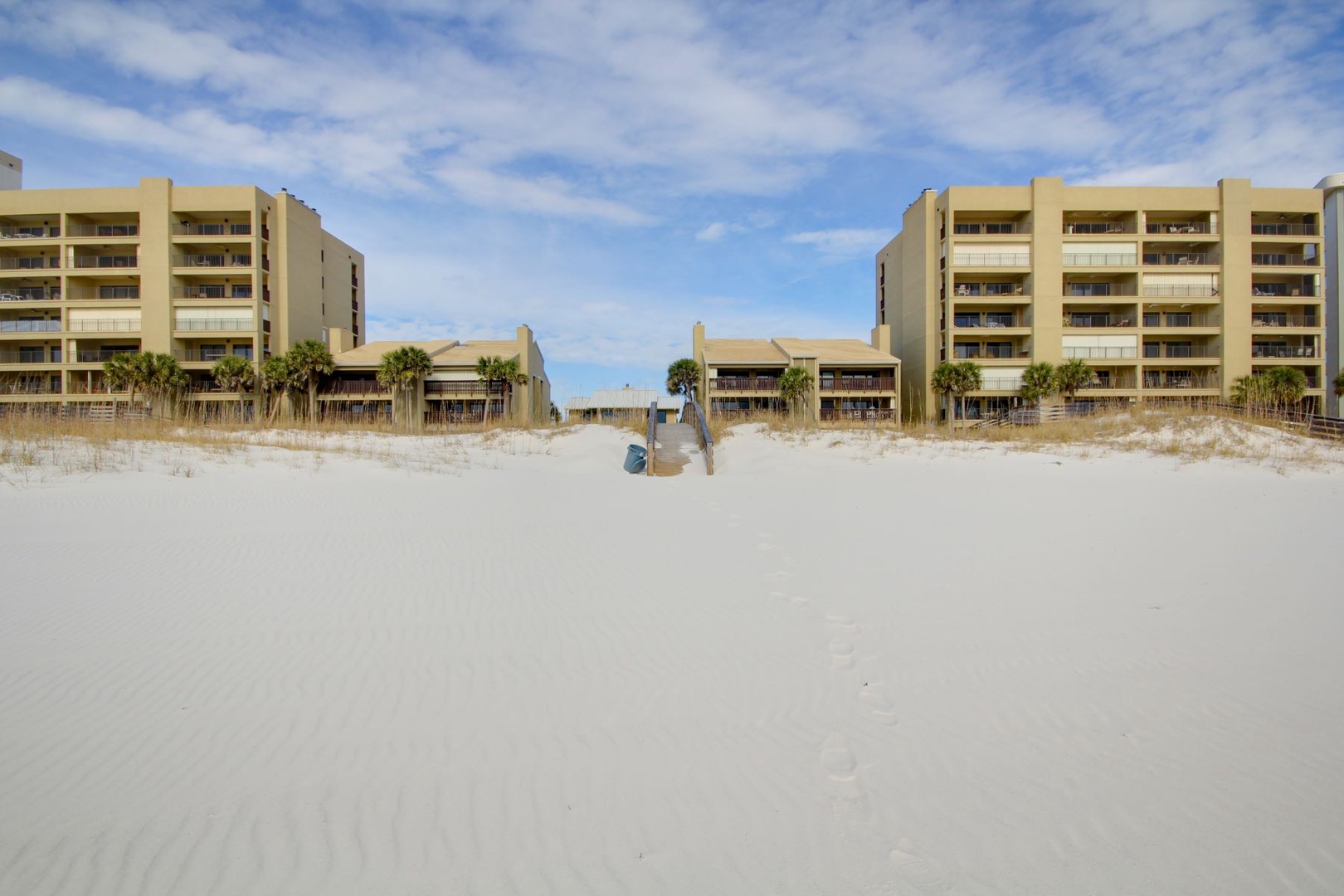 Shipwatch A204 Spacious Beachfront Condo Perdido Key, Florida
