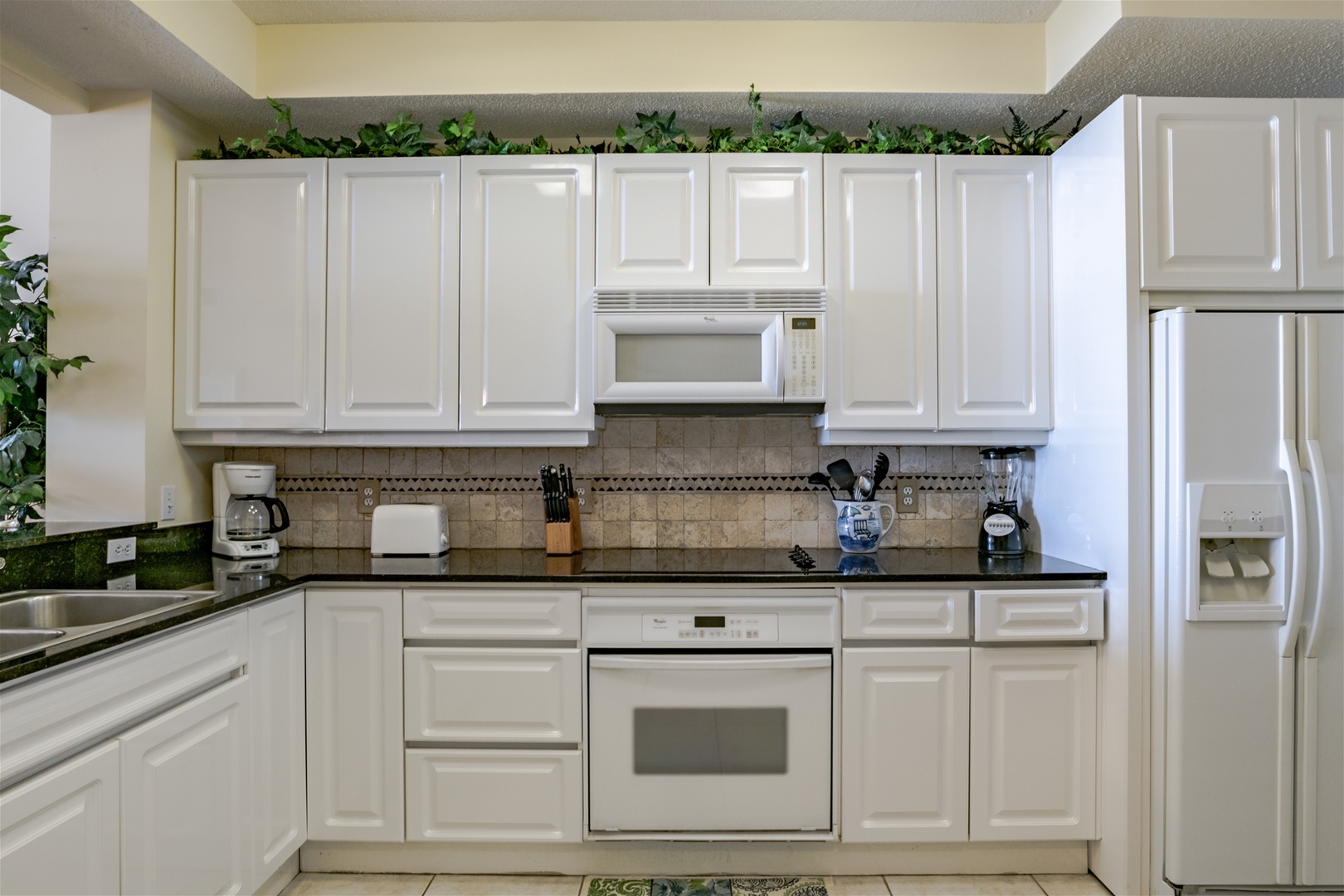 Beach Colony East Unit 3C Oven And Microwave