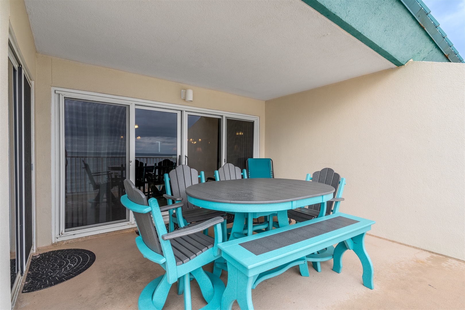 Sandy Key 826 Balcony Table and Chairs