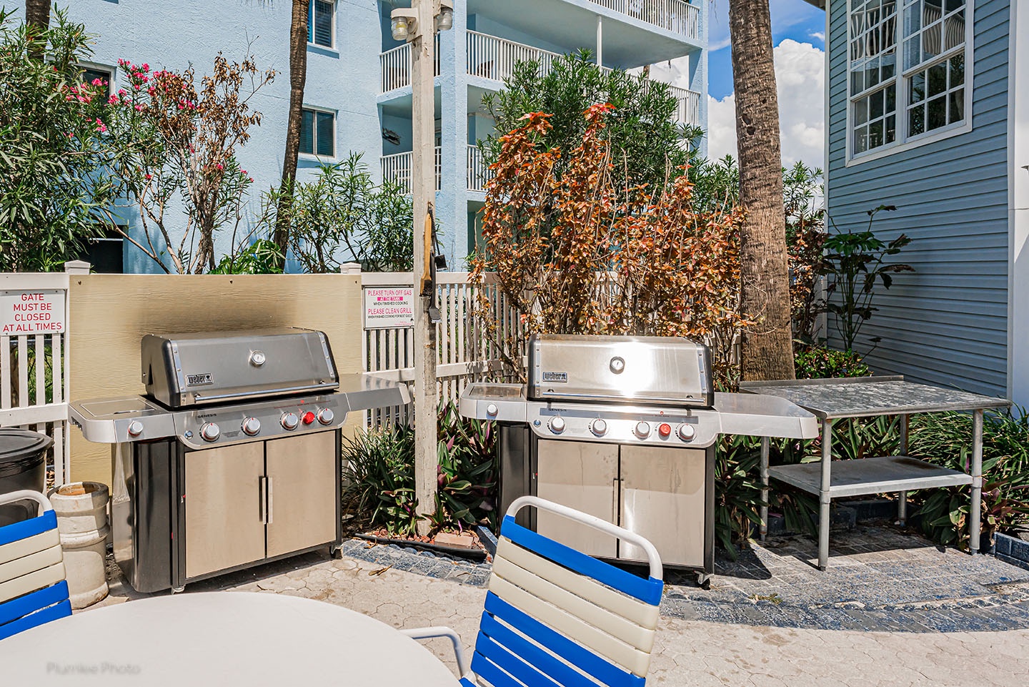 Gas grill area