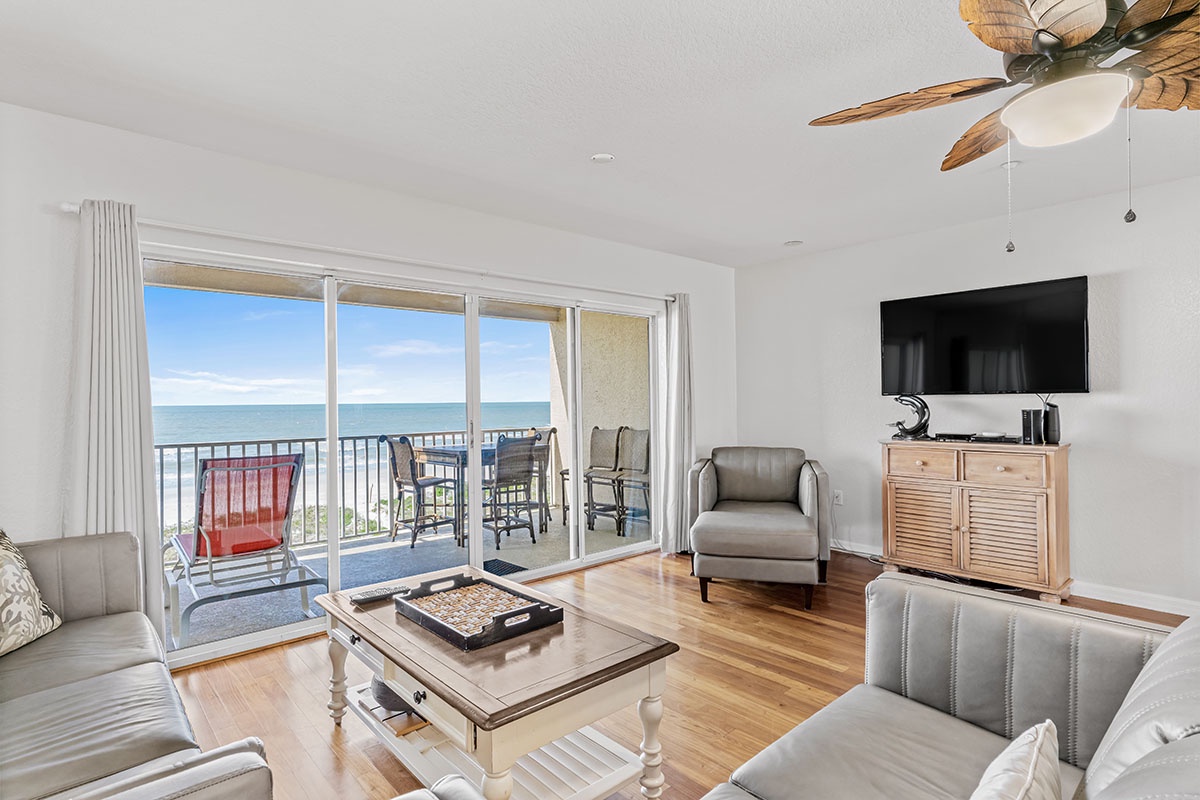 Ocean Side 303