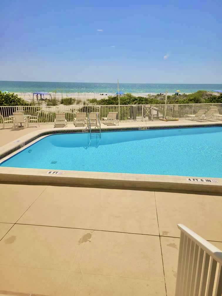Heated beach side pool