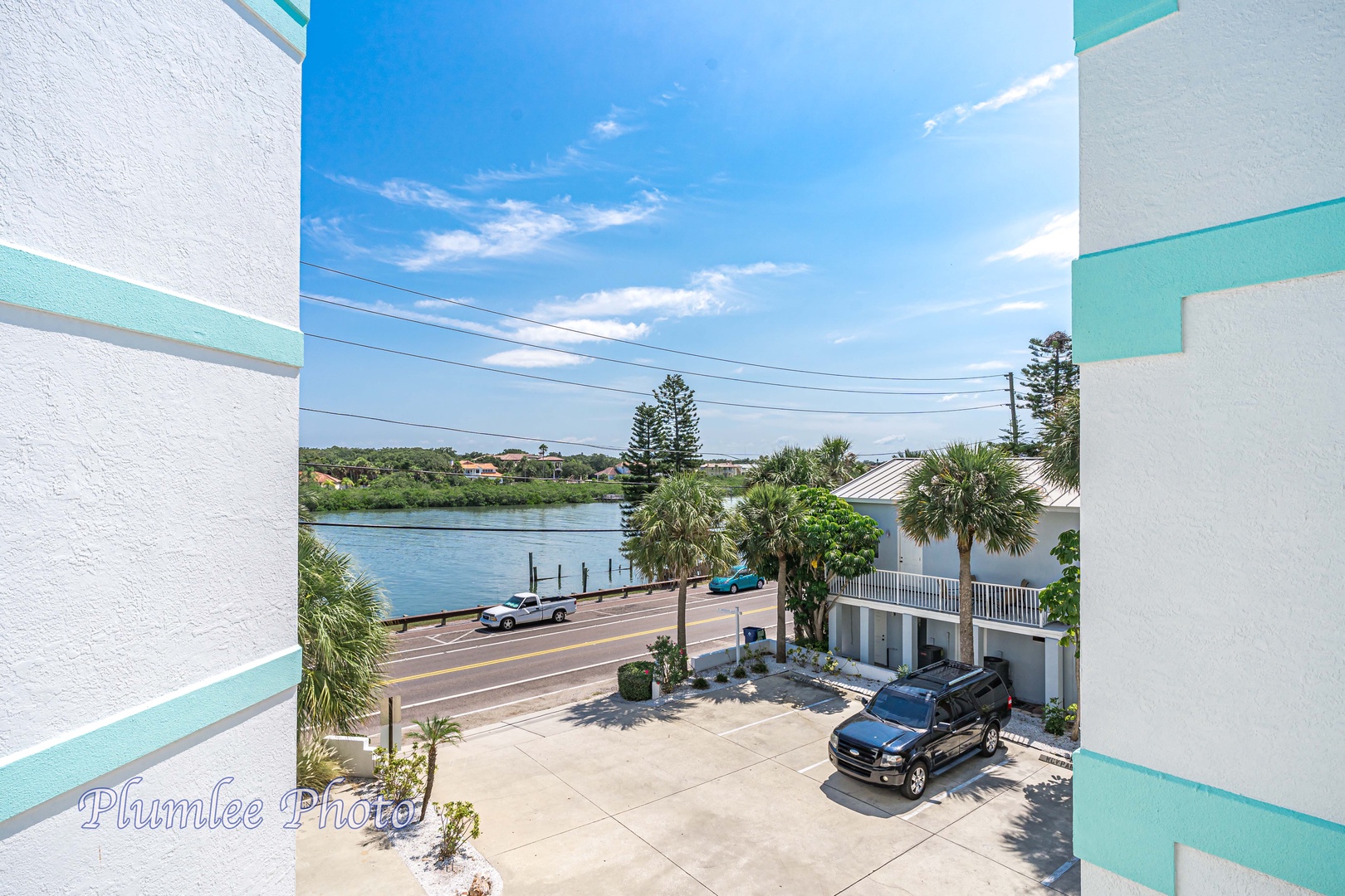 East side balcony view of Intracoastal Waterway