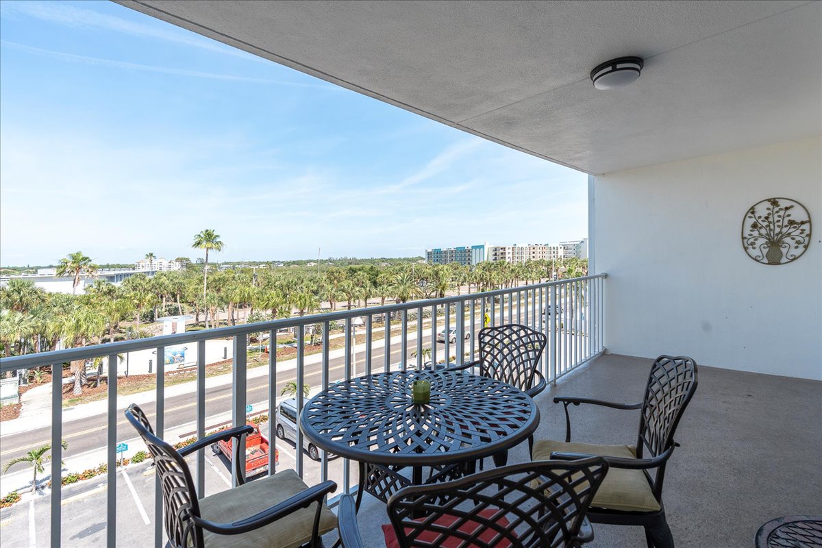 Step onto your private balcony and take in sweeping views of palm-lined streets and coastal landscapes—an ideal spot to relax with morning coffee or evening conversation.