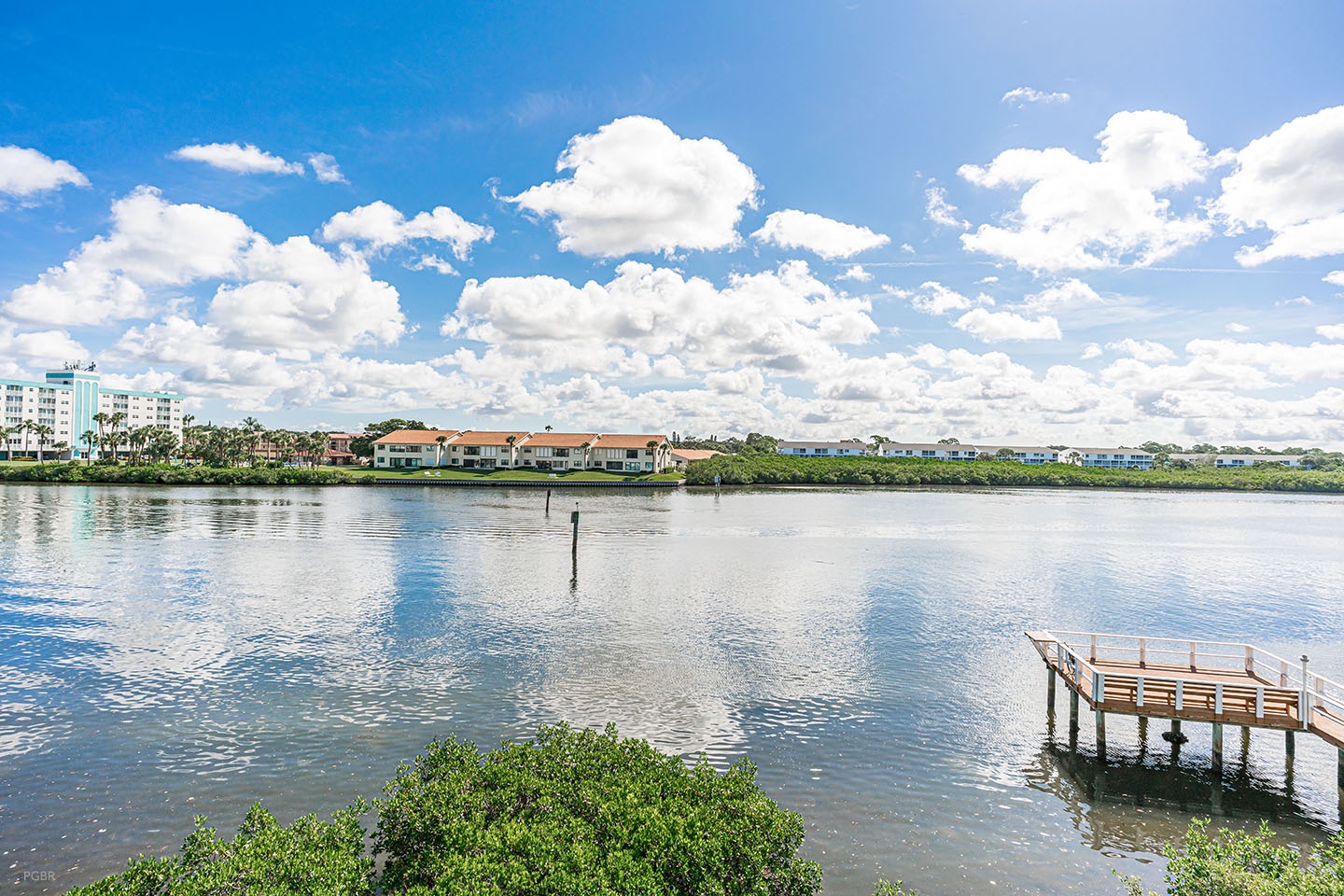 Direct view of Intracoastal Waterway from the Balcony.