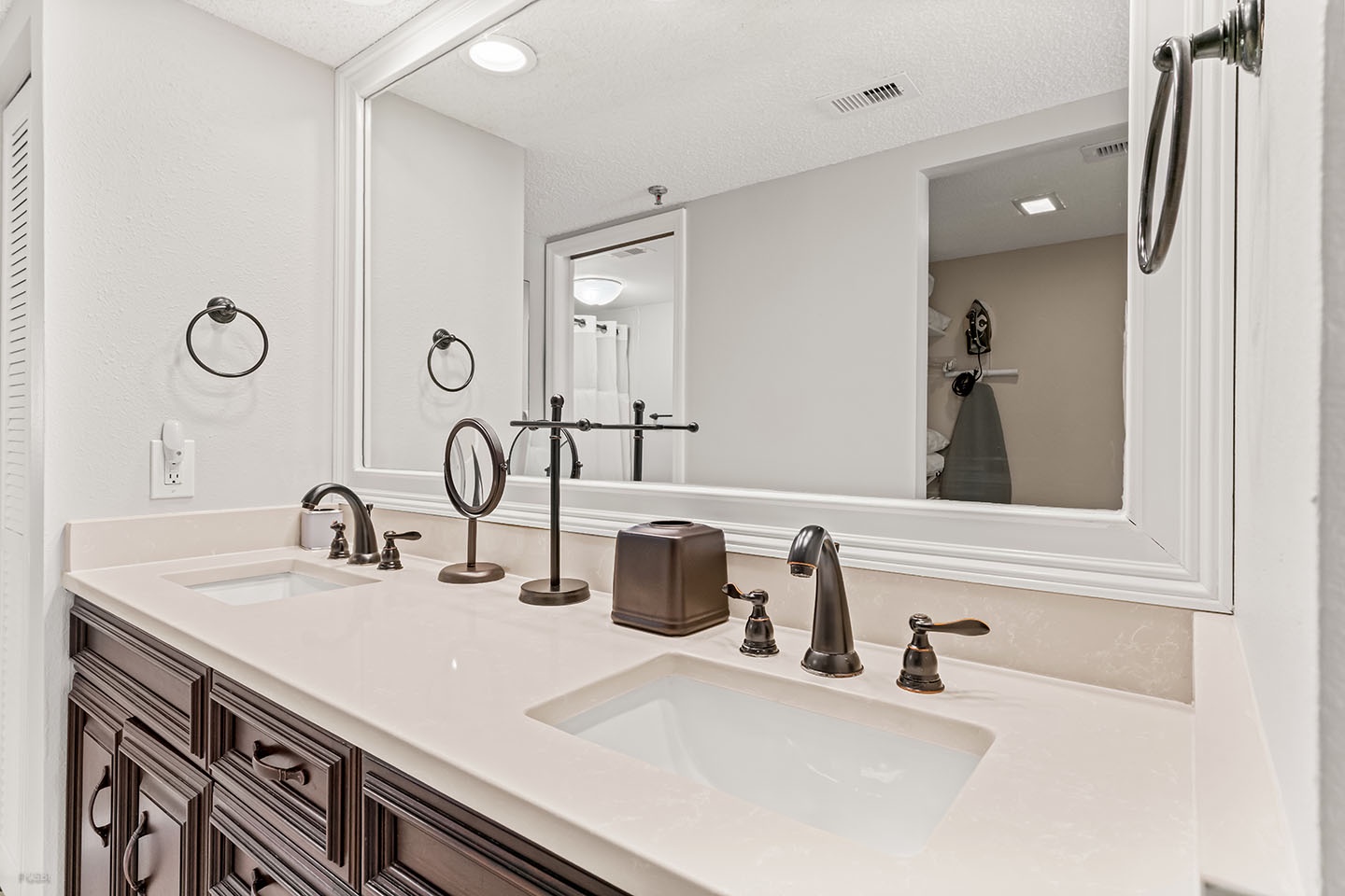 There's plenty of counter space in the Master Bathroom.