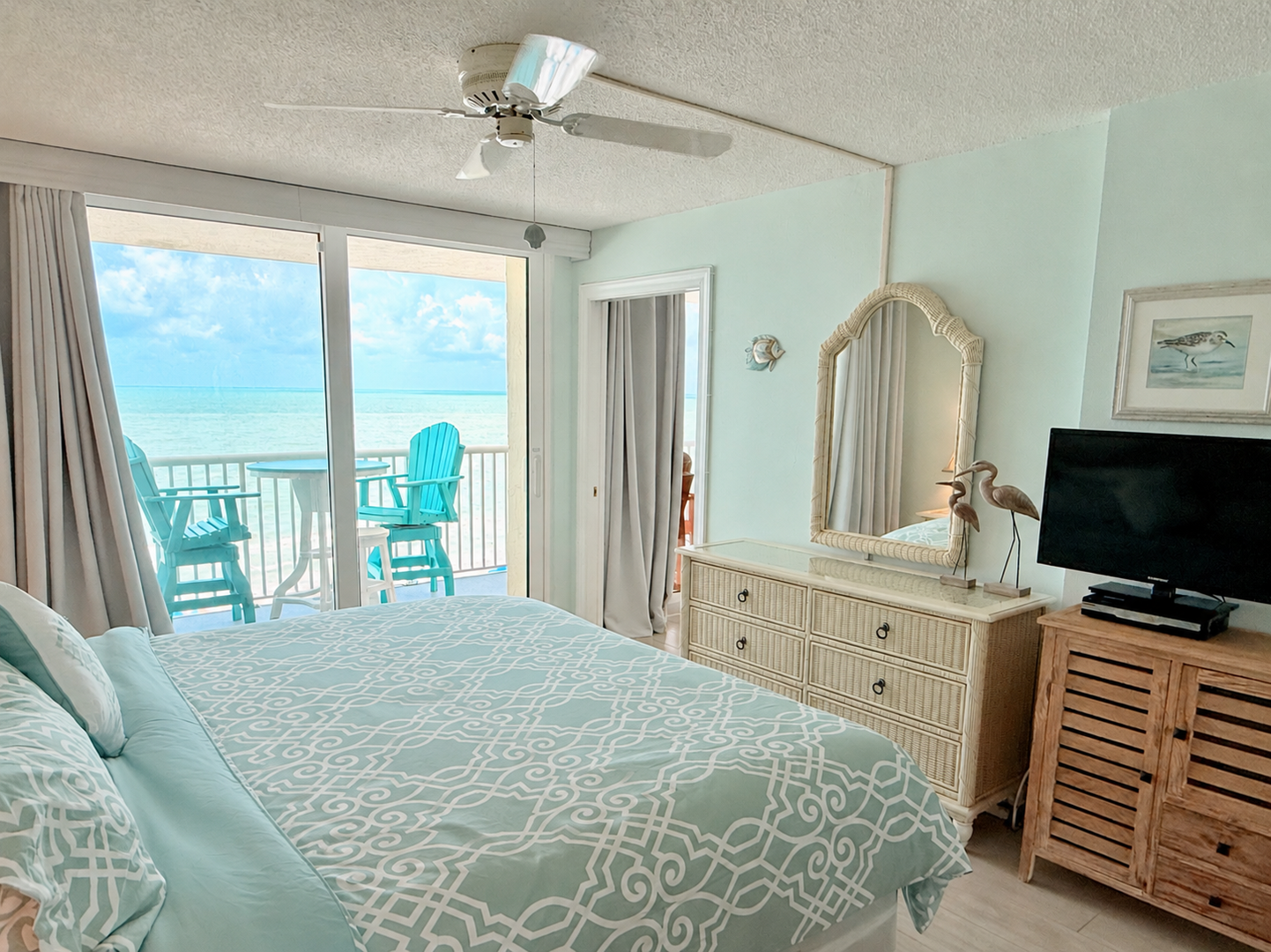 Wake up to stunning ocean views from your private balcony, where turquoise waters stretch endlessly beyond. Soft coastal tones and beach-inspired décor help you unwind in your serene seaside retreat.