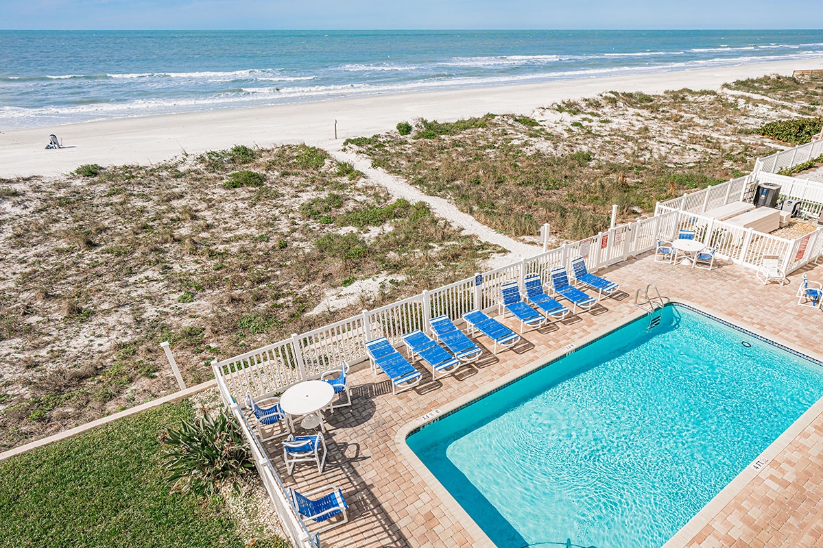 DSC09316 EDIT_no hot tub_web