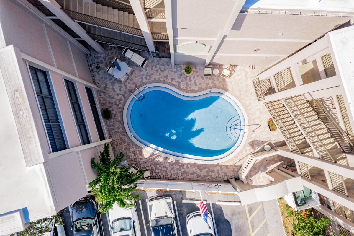 Pool (non-heated) and deck