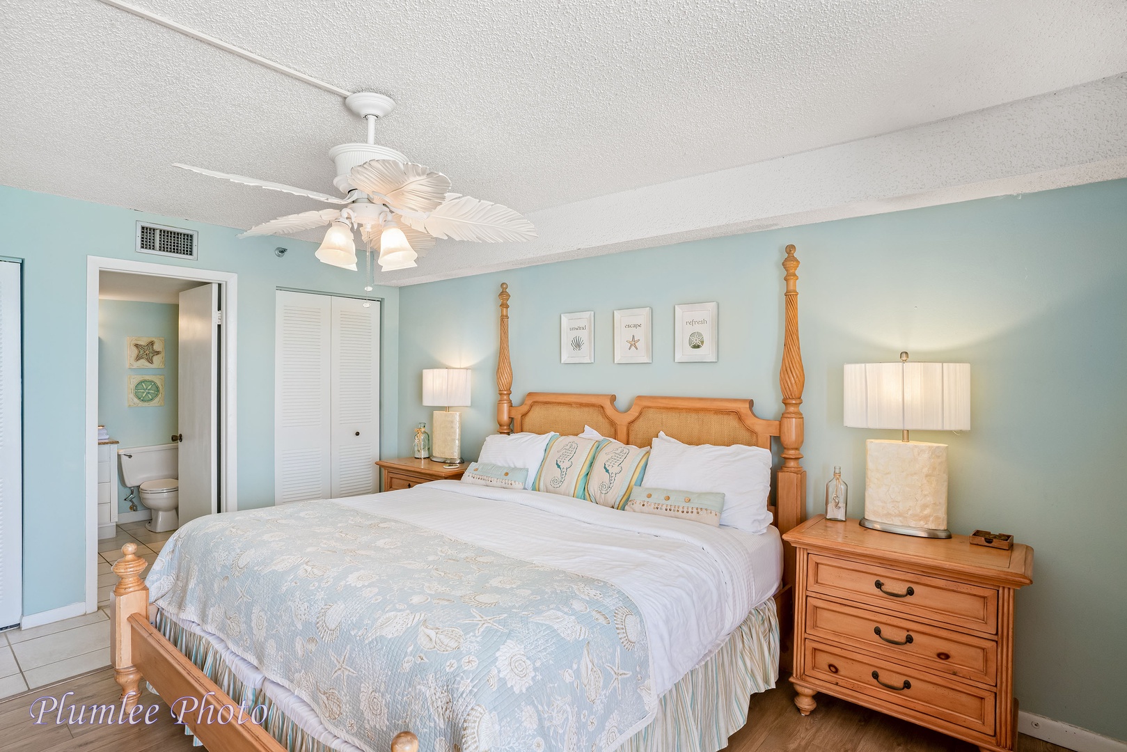 Full sized King Bed in the Master Ensuite