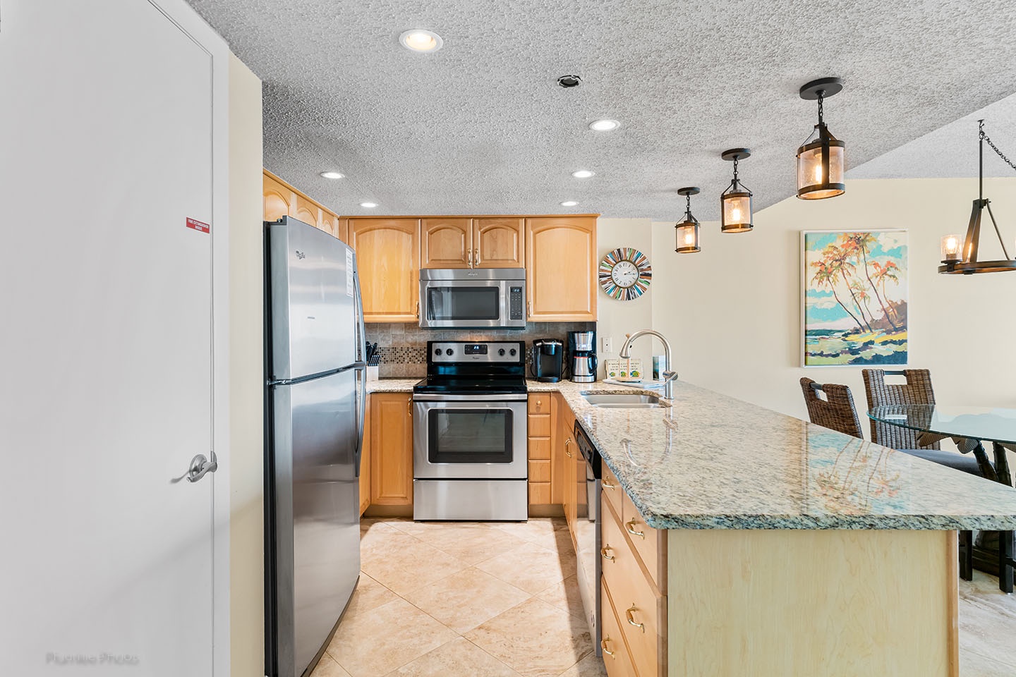 Prepare your own meals and snacks in a fully equipped kitchen.