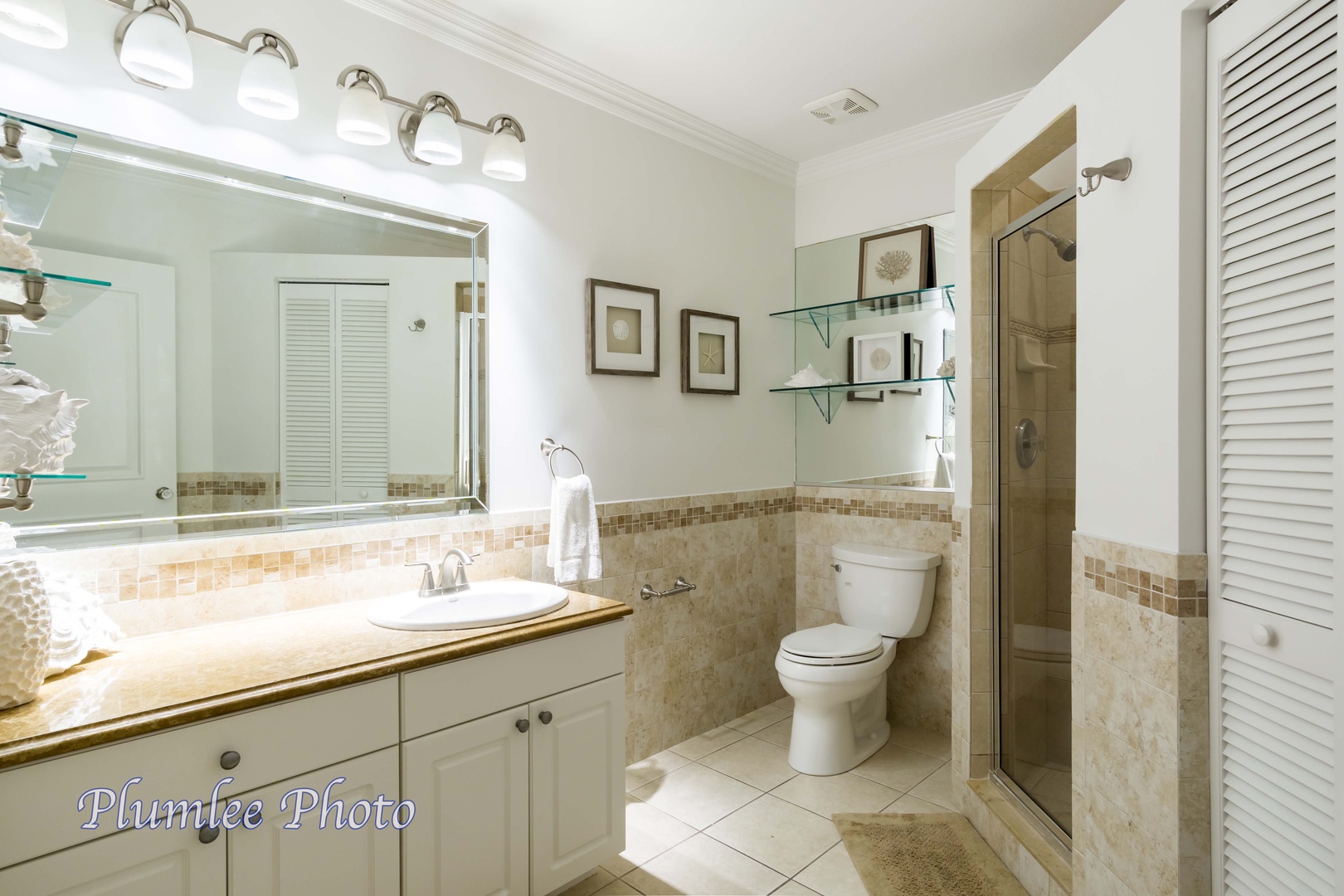 ii vanity strip Chateaux