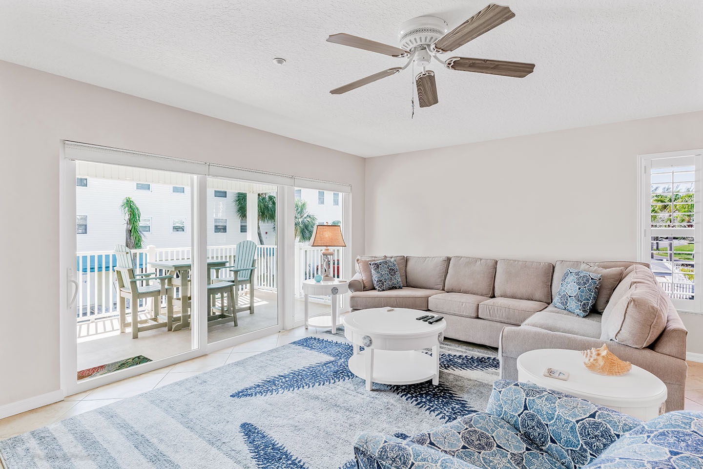 Captain's Cove 401