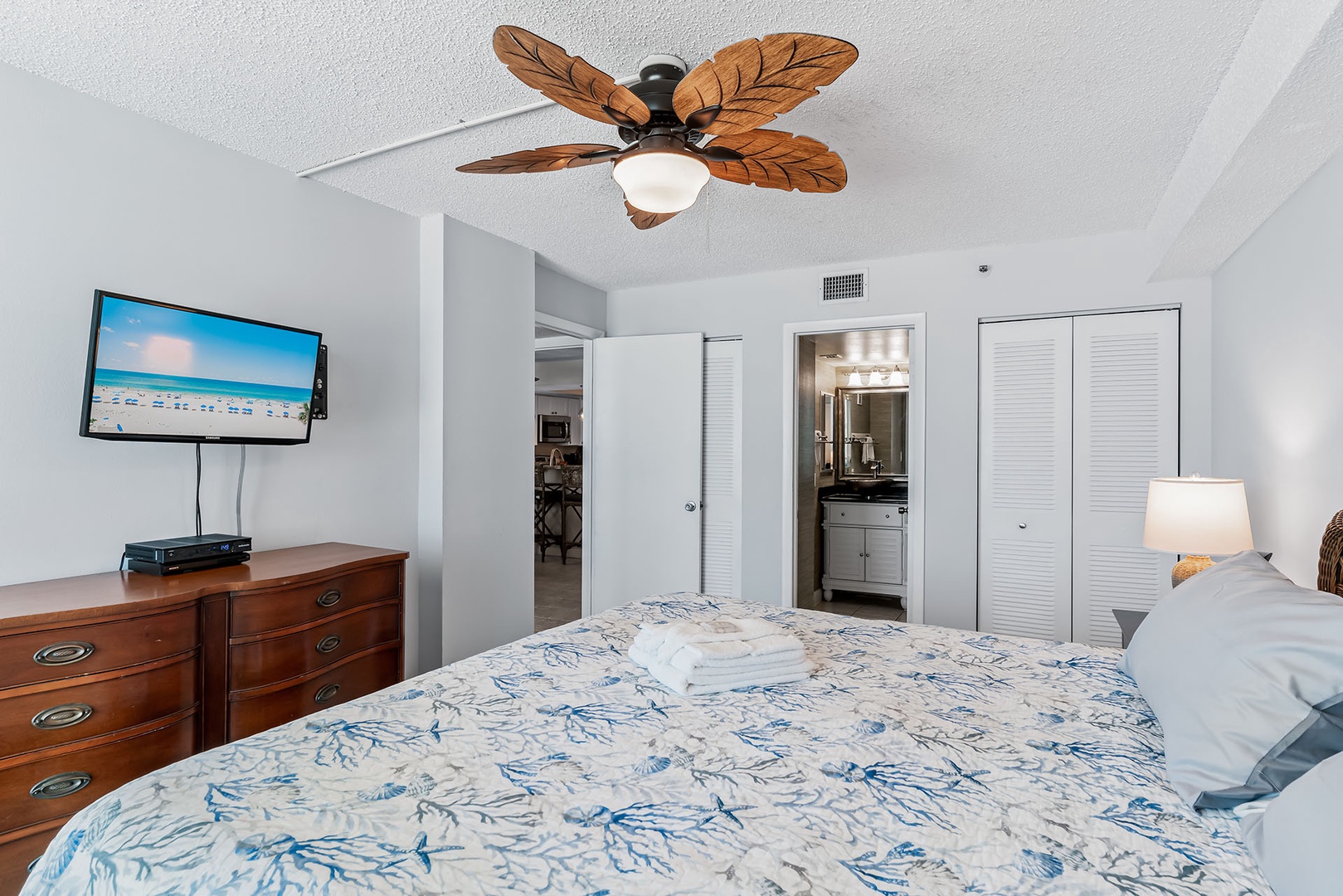 Primary has ensuite bath