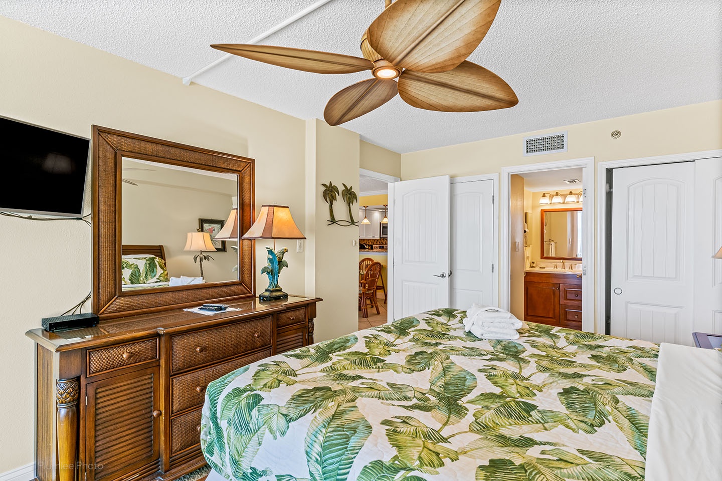 Master bedroom has ensuite bathroom