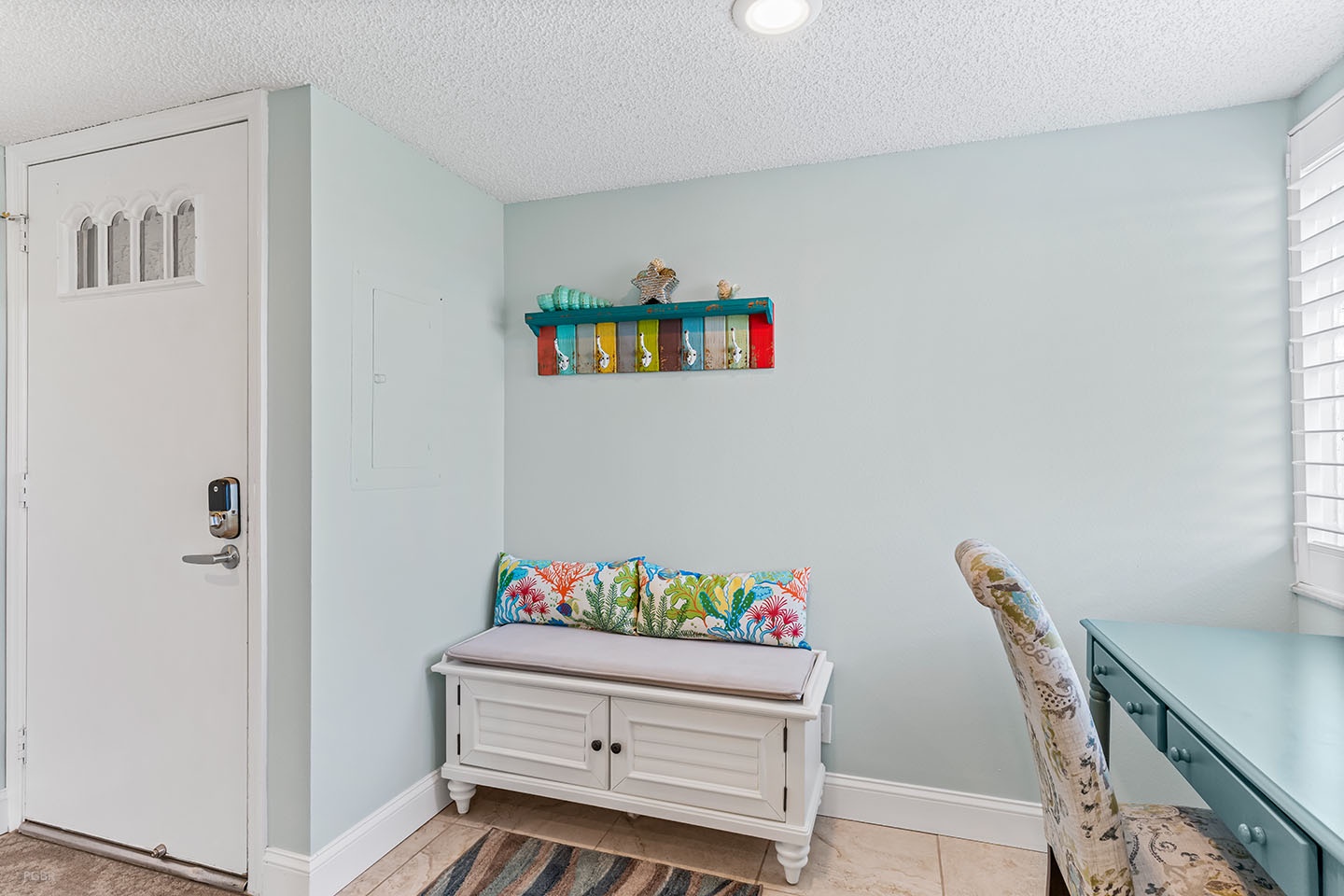 Foyer and workspace area.