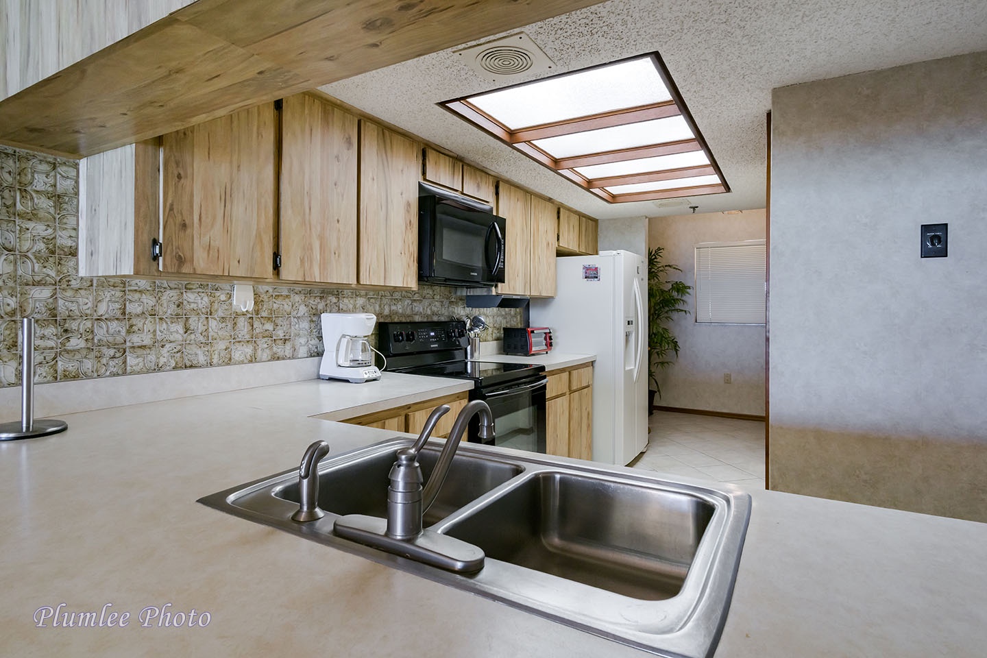 Lots of counter space in the Kitchen.