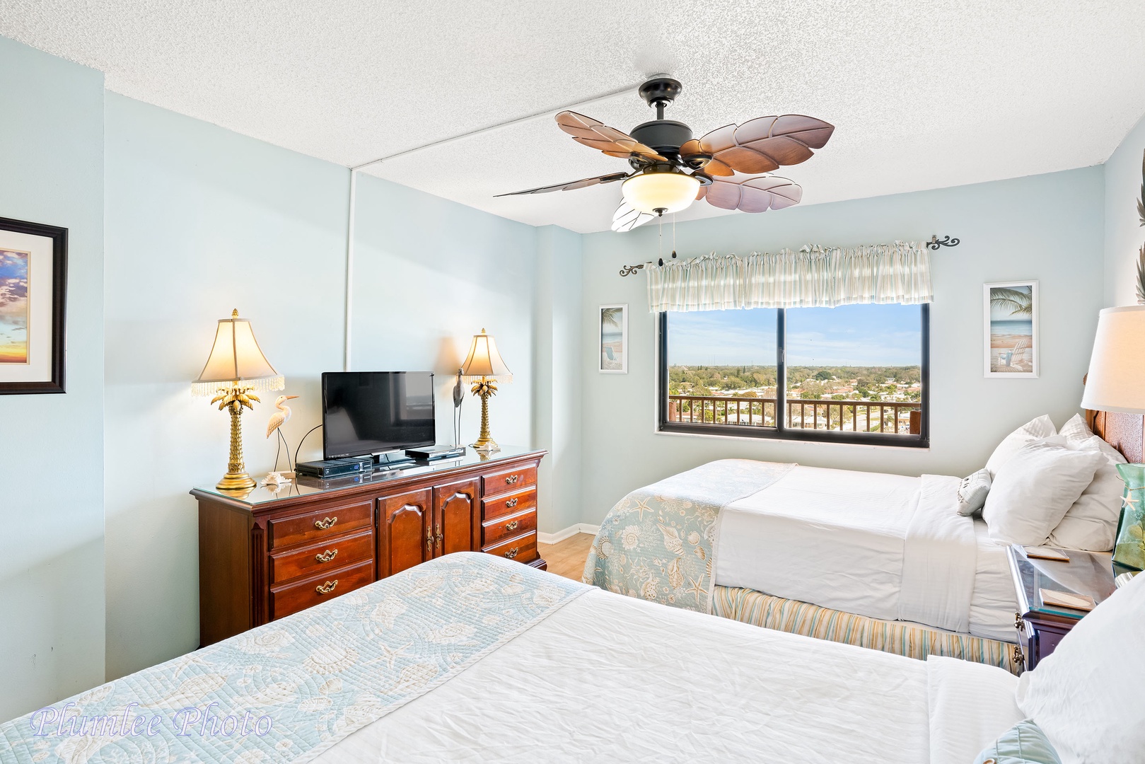 Second bedroom with two queen beds and tv