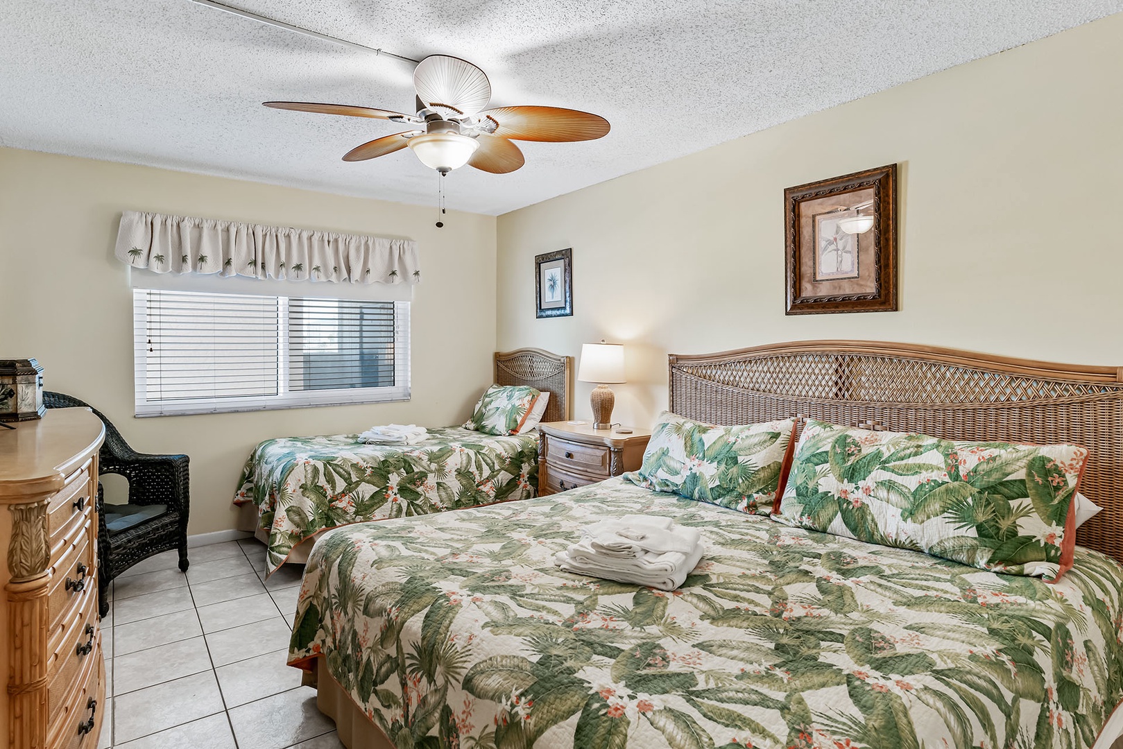 2nd bedroom has King and Twin beds