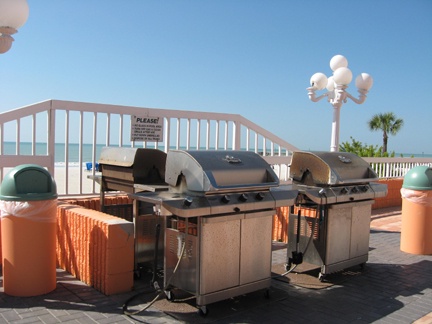 Beach Cottage gas grill.