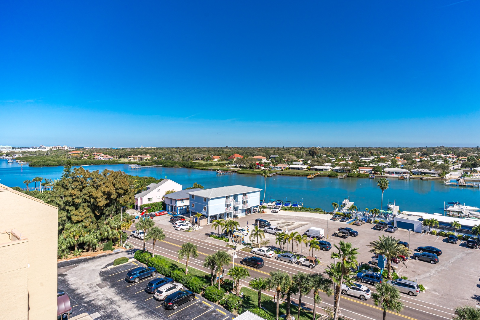 Expansive views up the Intracoastal waterway from 2nd/3rd bedrooms